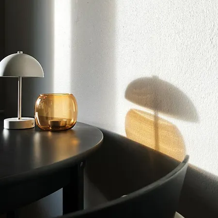 Apartment Violet