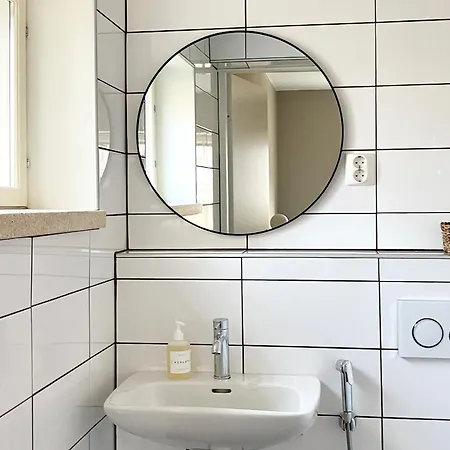Violet Apartment